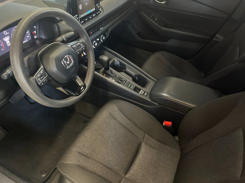Used 2023 Honda Accord EX image 11