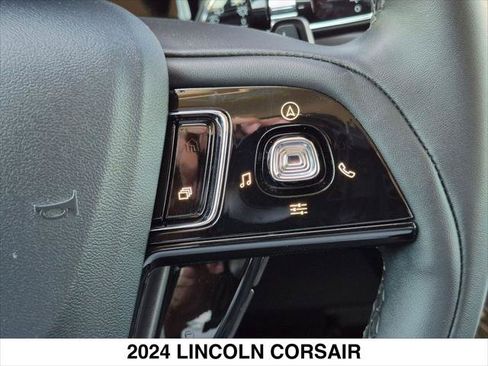 Certified 2024 Lincoln Corsair AWD w/ Equipment Group 101A image 15
