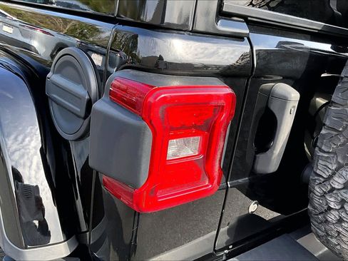 Used 2019 Jeep Wrangler Unlimited Rubicon image 26