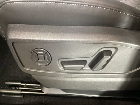 New 2025 Audi SQ5 Premium Plus image 14