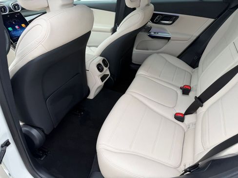 New 2026 Mercedes-Benz GLC 300 4MATIC image 14