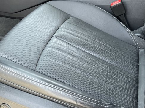 Used 2023 Audi e-tron Premium Plus w/ Premium Plus Package image 29