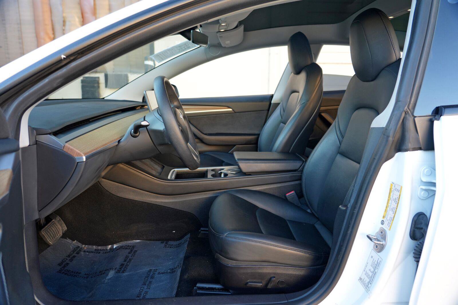 Used 2023 Tesla Model 3 Standard Range RWD image 17