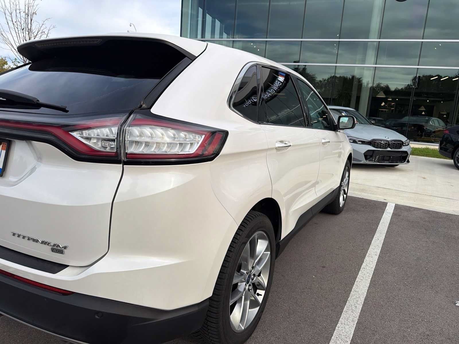 Used 2015 Ford Edge Titanium w/ Equipment Group 301A AWD/4WD image 8
