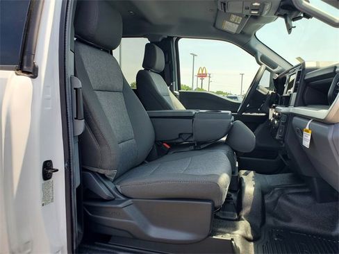 New 2025 Ford F450 XL w/ XL Chrome Package image 17