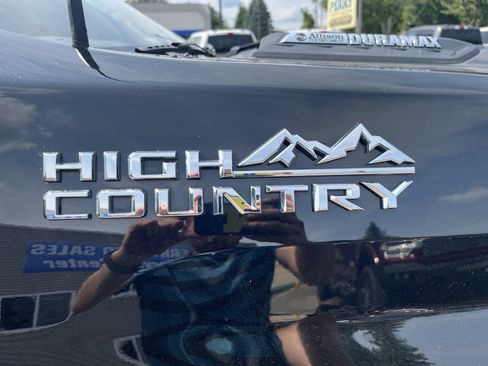 Used 2023 Chevrolet Silverado 2500 High Country AWD/4WD image 16