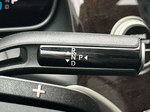 Used 2025 Mercedes-Benz GLC 350e 4MATIC image 21