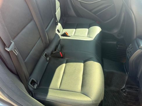 Used 2015 Mercedes-Benz CLA 250 4MATIC image 32