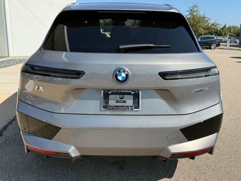 Used 2025 BMW iX xDrive50 AWD/4WD image 4