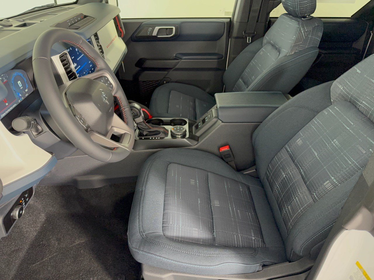 New 2026 Ford Bronco Heritage Edition AWD/4WD image 5