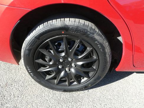 Used 2019 Toyota Corolla LE image 30