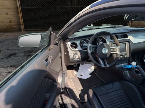 Used 2013 Ford Mustang Shelby GT500 RWD image 5