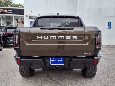 New 2026 GMC Hummer EV 4x4 Crew Cab image 9
