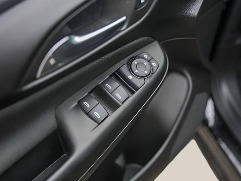 Used 2024 Buick Envista Preferred w/ Convenience I Package FWD image 24