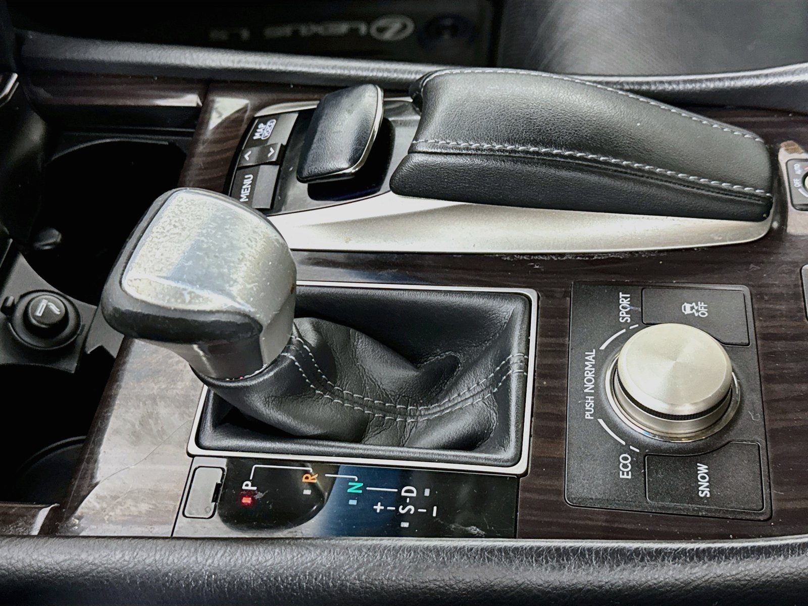 Used 2014 Lexus LS 460 AWD w/ Comfort Package image 17