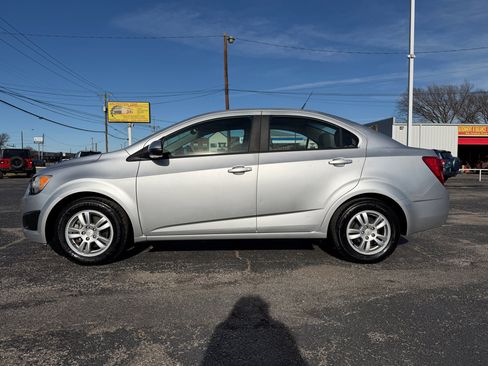 Used 2012 Chevrolet Sonic LS image 8