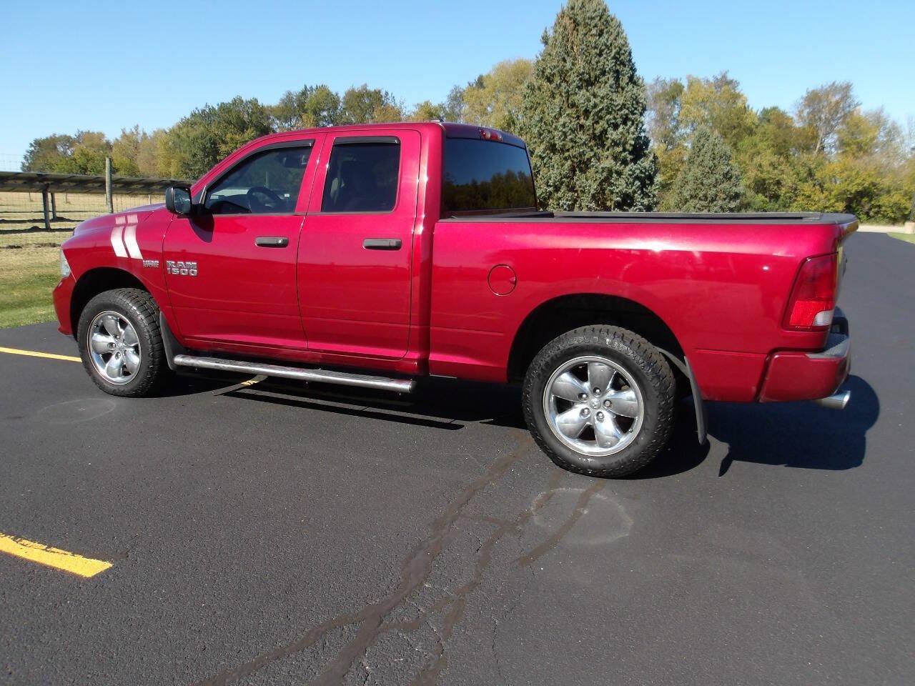 Used 2014 RAM 1500 Express AWD/4WD image 12