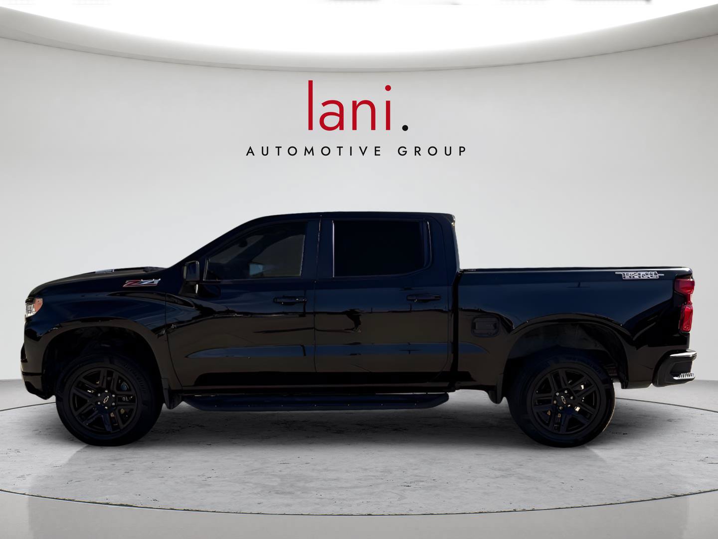 Used 2024 Chevrolet Silverado 1500 LT Trail Boss w/ LT Trail Boss Premium Package AWD/4WD image 31