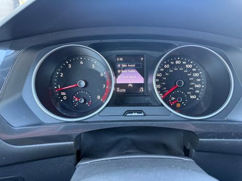 Used 2021 Volkswagen Tiguan S image 9