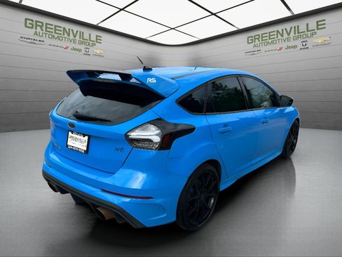 Used 2017 Ford Focus RS AWD/4WD image 5