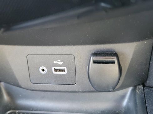 Certified 2022 Nissan Rogue Sport SV image 25