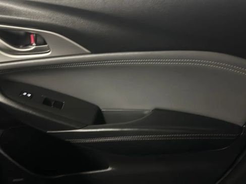 Used 2019 MAZDA CX-3 Touring w/ Preferred Equipment Package FWD image 18