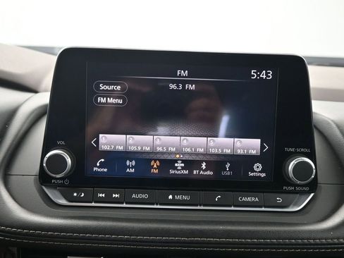 Used 2023 Nissan Rogue SV FWD image 31