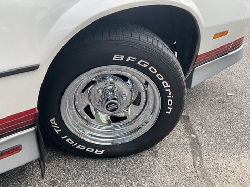 Used 1987 Chevrolet Camaro Z28 RWD image 30