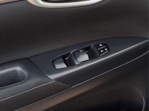 Used 2015 Nissan Sentra SV image 20