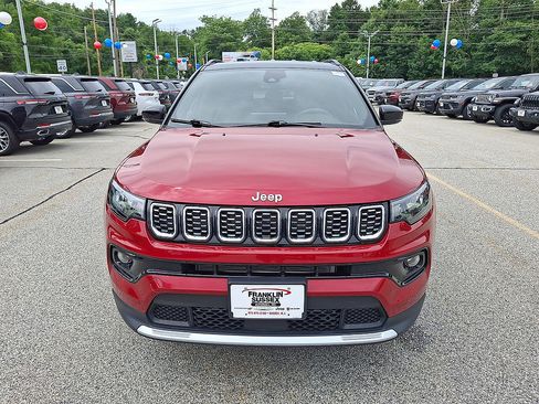 Certified 2025 Jeep Compass Limited AWD/4WD image 29