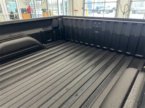 Used 2006 Chevrolet Silverado 1500 LT w/ Light Duty Power Package image 18