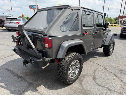 Used 2017 Jeep Wrangler Unlimited Sahara w/ Max Tow Package AWD/4WD image 17