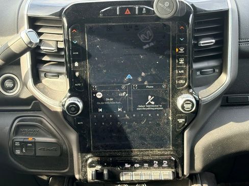 Used 2022 RAM 3500 Laramie w/ Night Edition image 17