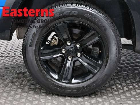 Used 2024 RAM 1500 Classic Warlock RWD image 27
