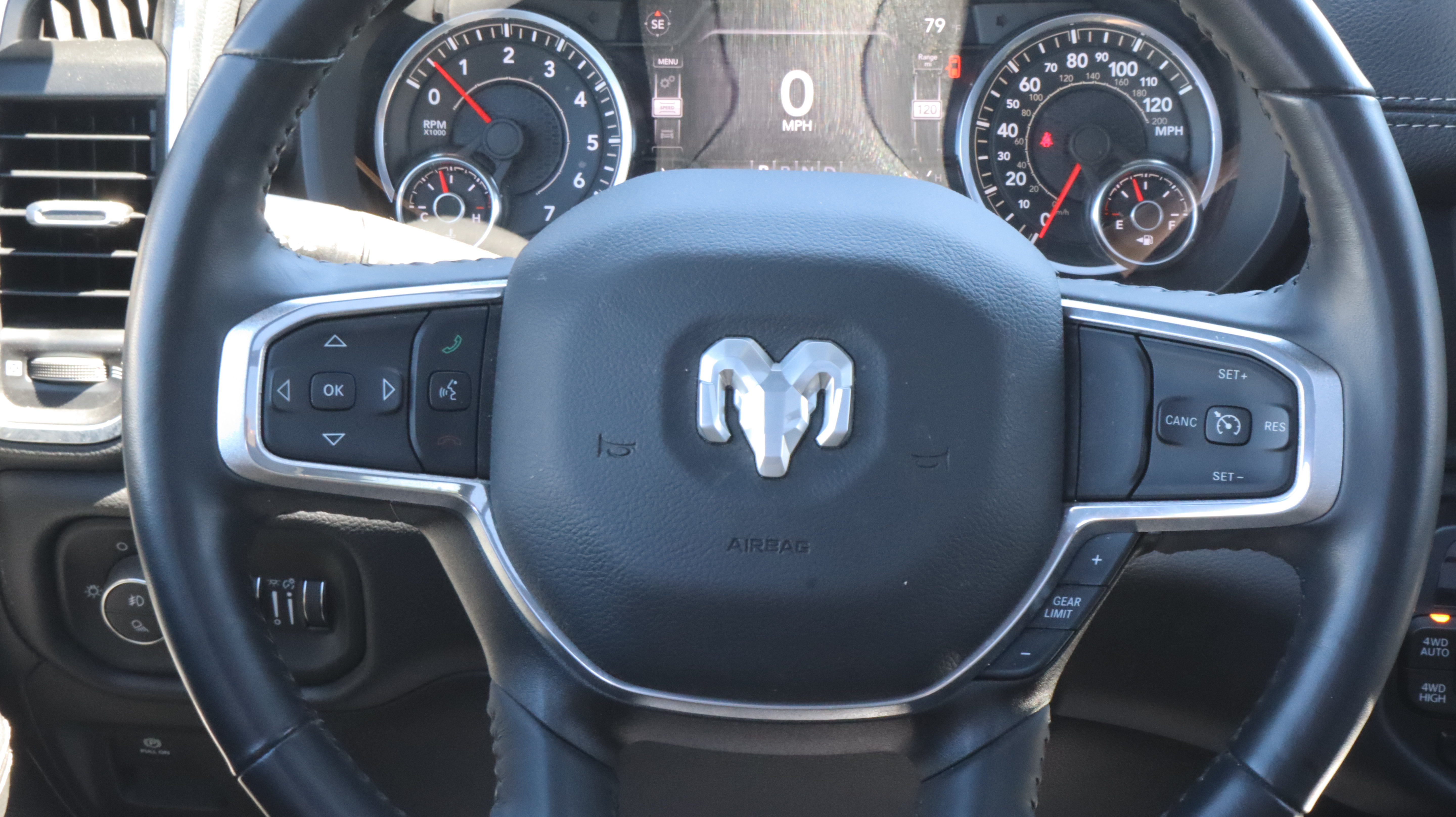 Used 2023 RAM 1500 Laramie AWD/4WD image 14