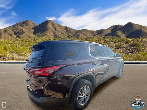 Certified 2022 Chevrolet Traverse LT FWD image 4