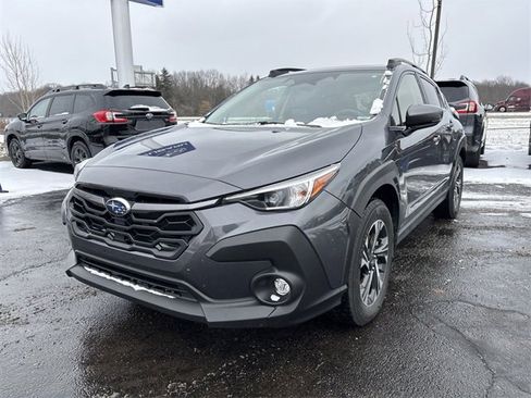 Used 2024 Subaru Crosstrek 2.0i Premium image 5