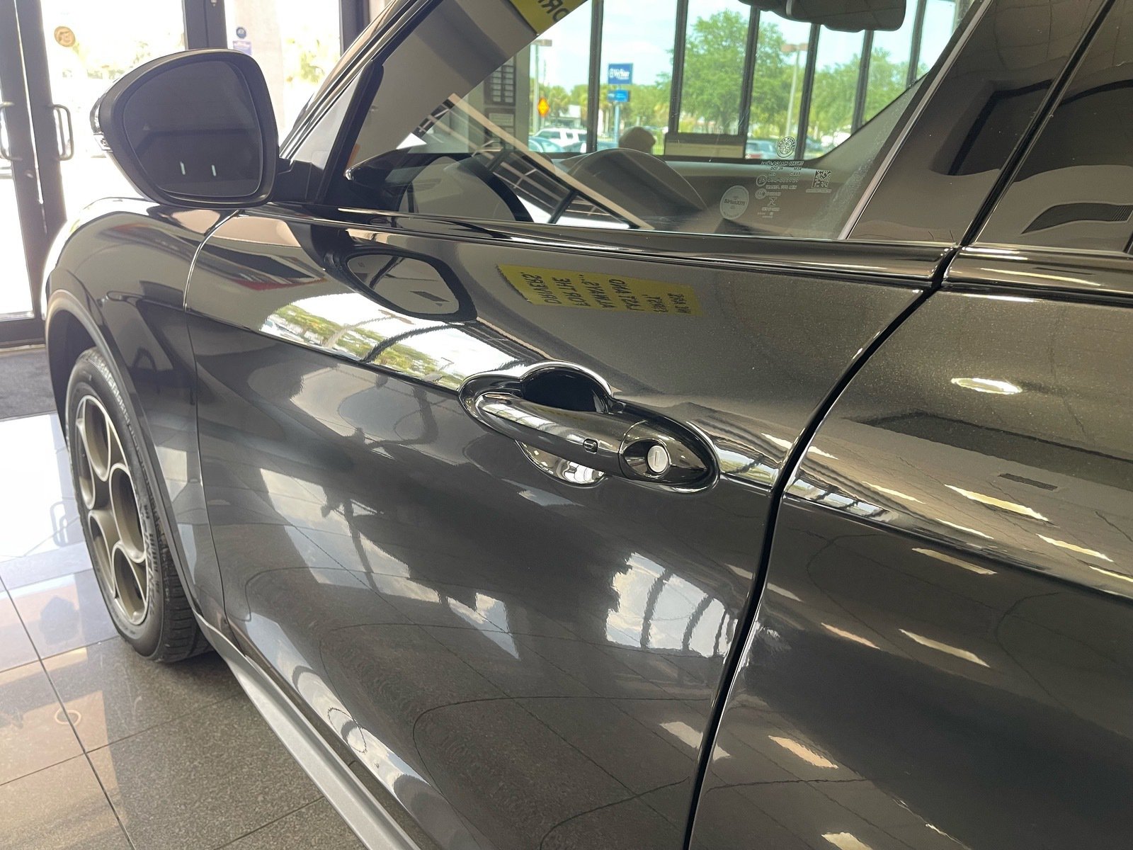 Used 2018 Alfa Romeo Stelvio Sport w/ Quick Order Package 22J Sport AWD/4WD image 13