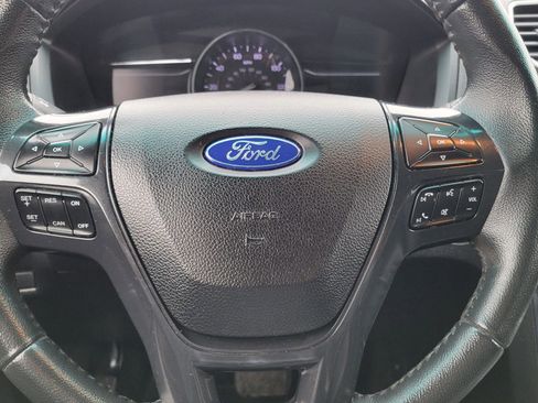 Used 2018 Ford Explorer XLT w/ Equipment Group 201A image 14