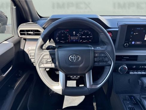 Used 2025 Toyota Tacoma TRD Sport AWD/4WD image 14