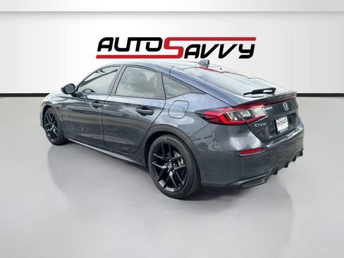 Used 2025 Honda Civic Sport image 5