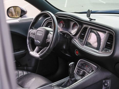 Used 2016 Dodge Challenger SRT Hellcat image 47