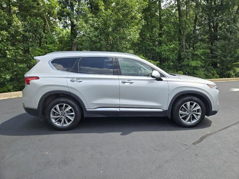 Used 2019 Hyundai Santa Fe AWD image 2