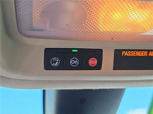 Used 2018 Chevrolet Cruze LT w/ Convenience Package image 24