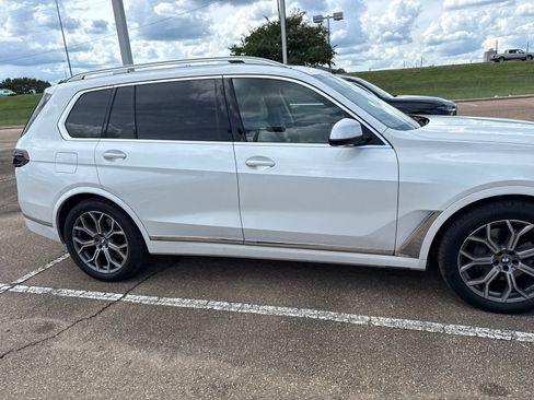 Certified 2024 BMW X7 xDrive40i w/ Executive Package AWD/4WD image 4