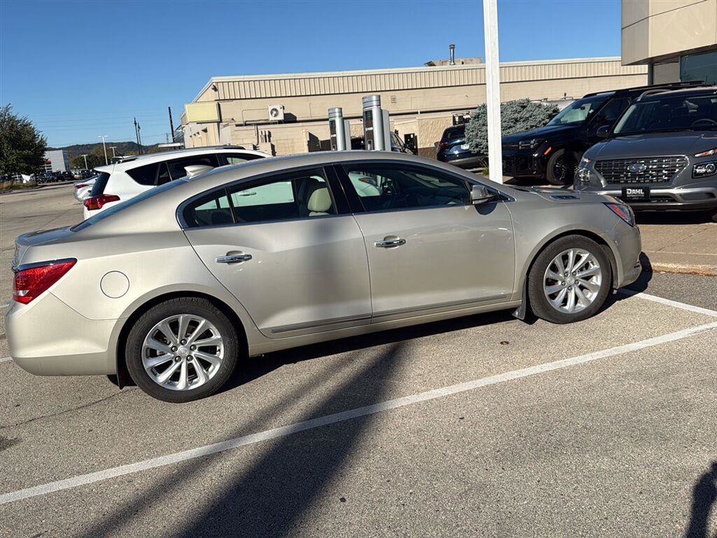 Used 2015 Buick LaCrosse Leather w/ Experience Buick Package FWD image 6