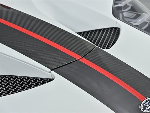 Used 2020 Ford GT Carbon Series RWD image 21