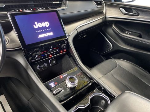 Certified 2021 Jeep Grand Cherokee L Limited image 15