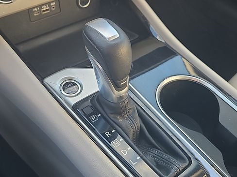 Used 2021 Nissan Altima 2.5 SV w/ SV Premium Package image 18