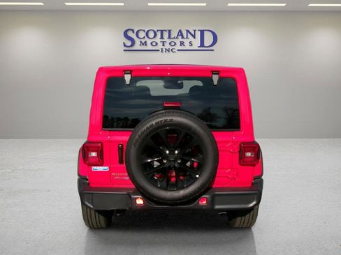 Used 2025 Jeep Wrangler Unlimited Sahara w/ Safety Group AWD/4WD image 7